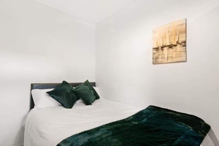 Warwick Avenue Hububb Stay London Bagian luar foto